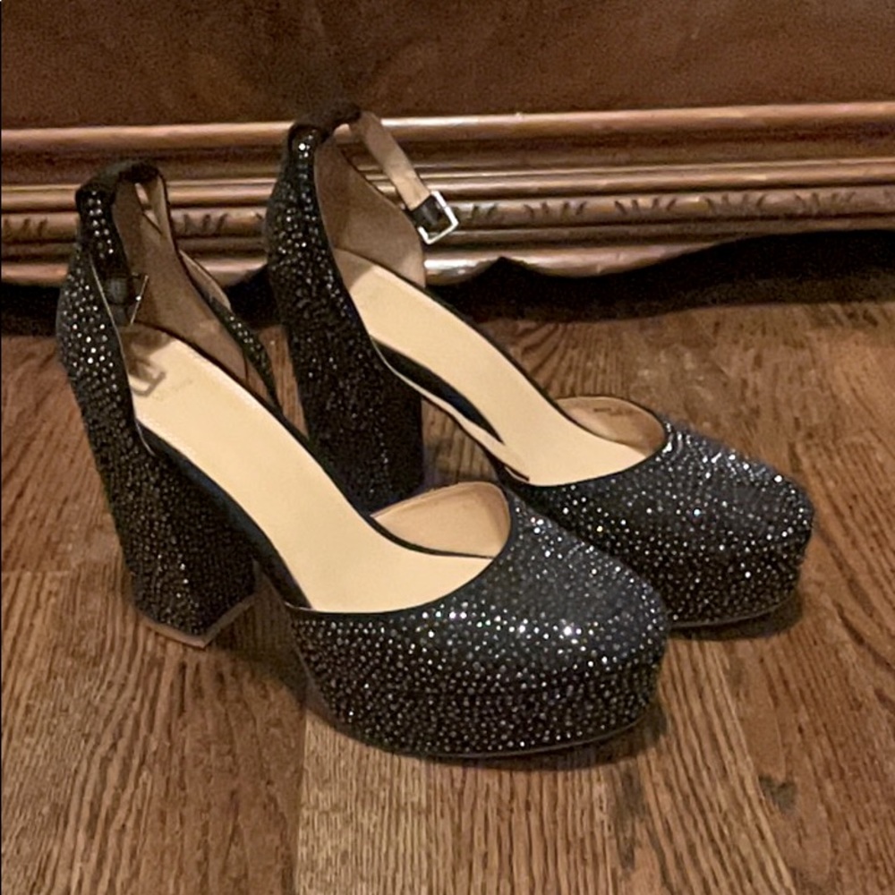 bill blass platform heels